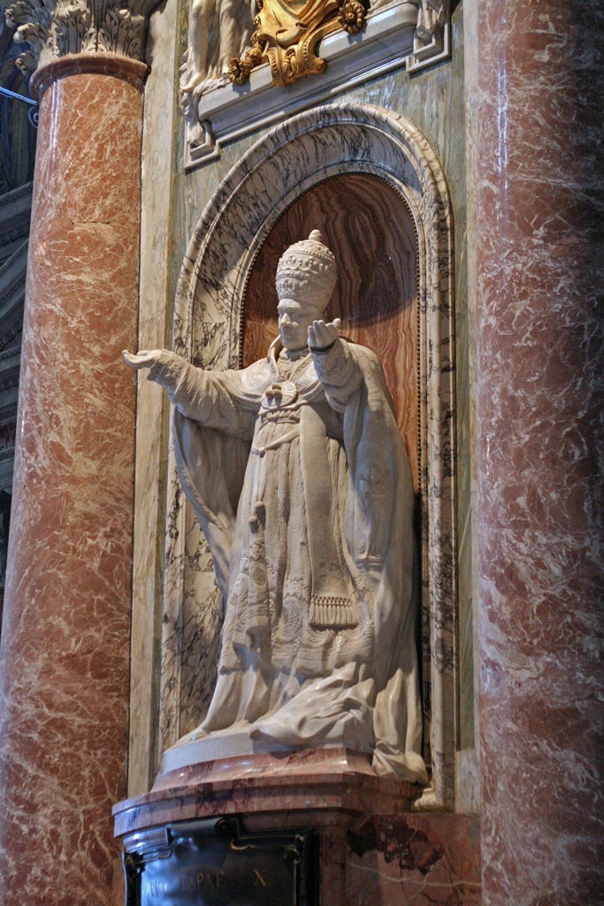 Monument to Pius X (1923)